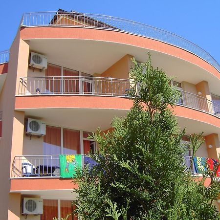 Family Hotel Deja Vu Ravda Kültér fotó