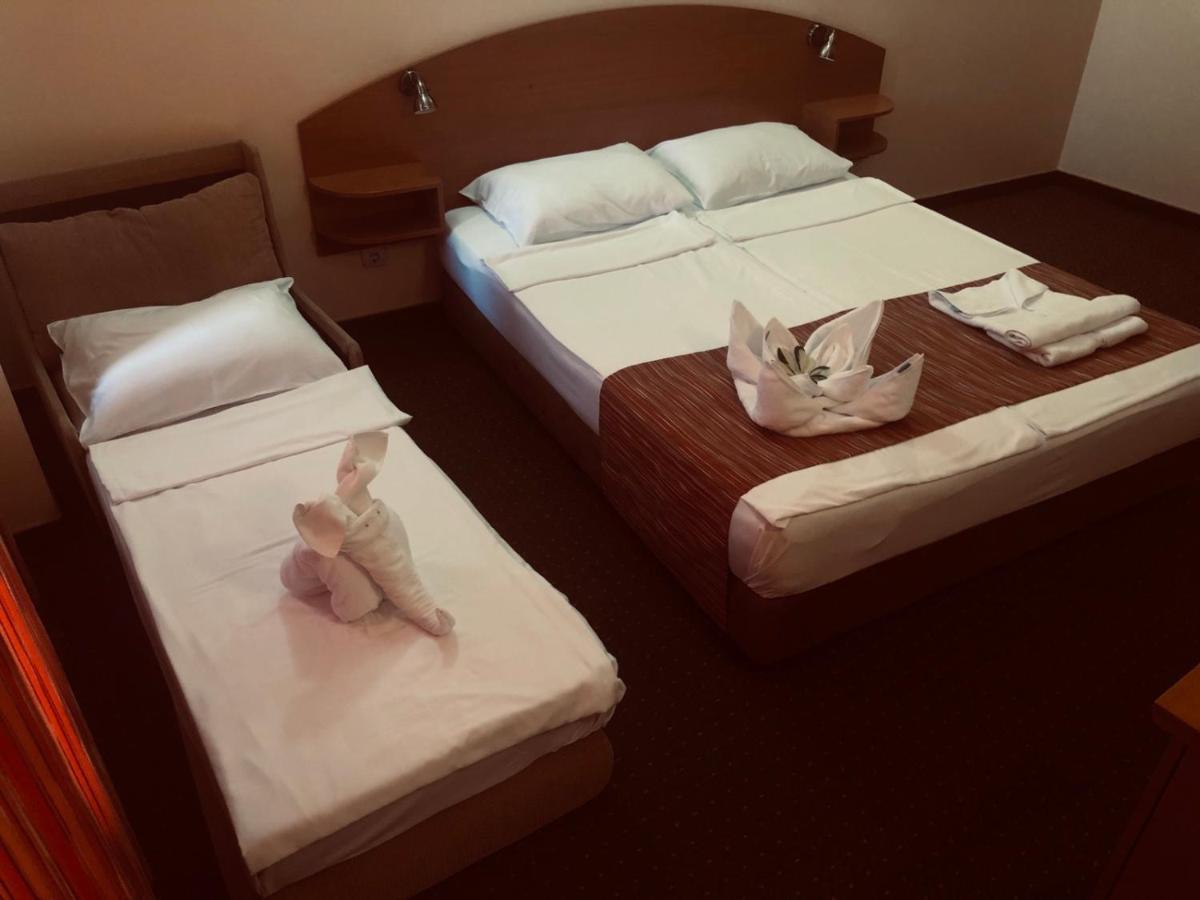 Family Hotel Deja Vu Ravda Kültér fotó