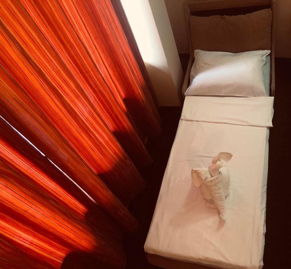 Family Hotel Deja Vu Ravda Kültér fotó