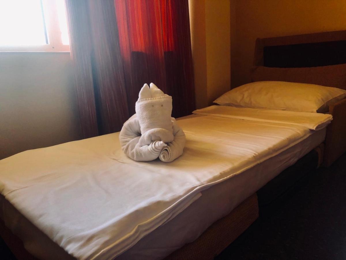 Family Hotel Deja Vu Ravda Kültér fotó