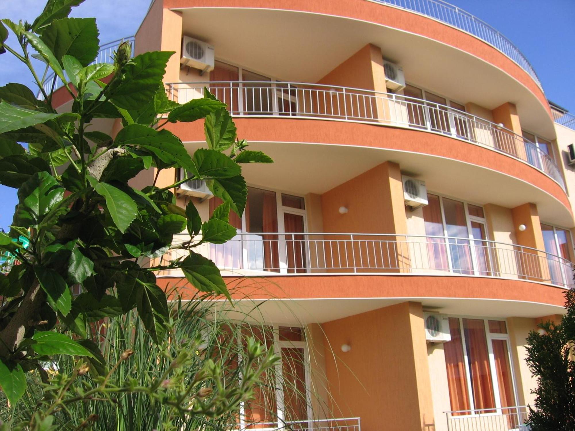 Family Hotel Deja Vu Ravda Kültér fotó